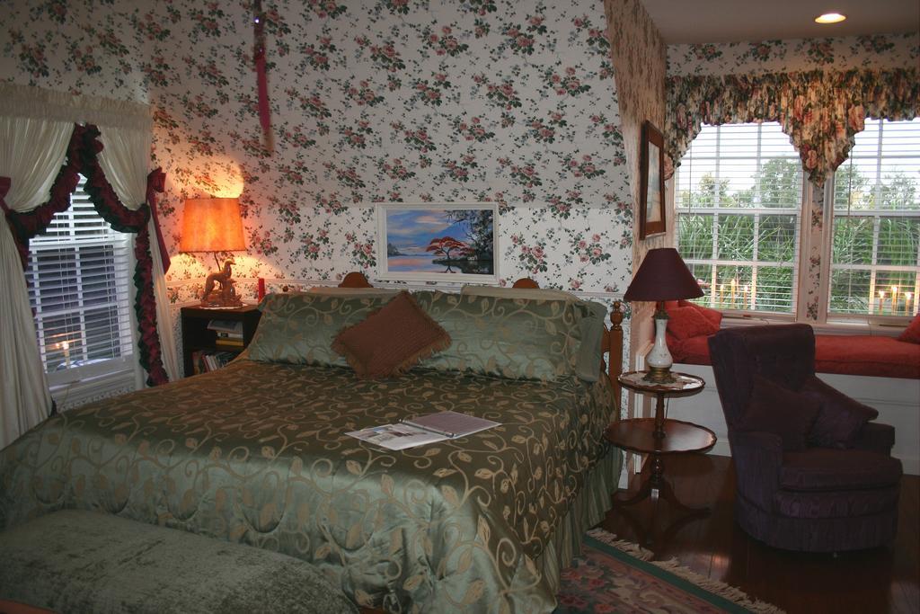 Heron Cay Lakeview Bed & Breakfast Маунт-Дора Экстерьер фото